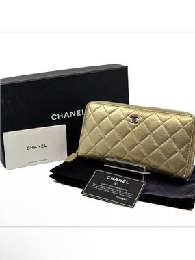 CHANEL Matelasse Quilted Lambskin Leather Zip Around Long Wallet Gold CC Zippy